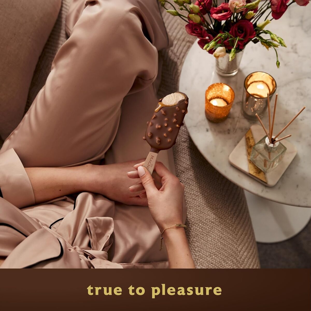 Magnum Mini Double Caramel Almond & Gold Caramel Billionaire with Chocolate Made from Rainforest Alliance Certified Cocoa Ice Cream Sticks for the Perfect Frozen Treat 6X 55 Ml