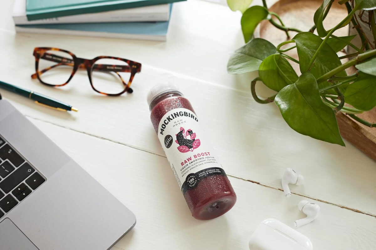 Mockingbird Raw Boost Strawberry & Blackcurrant Cold Pressed Smoothie, 250Ml