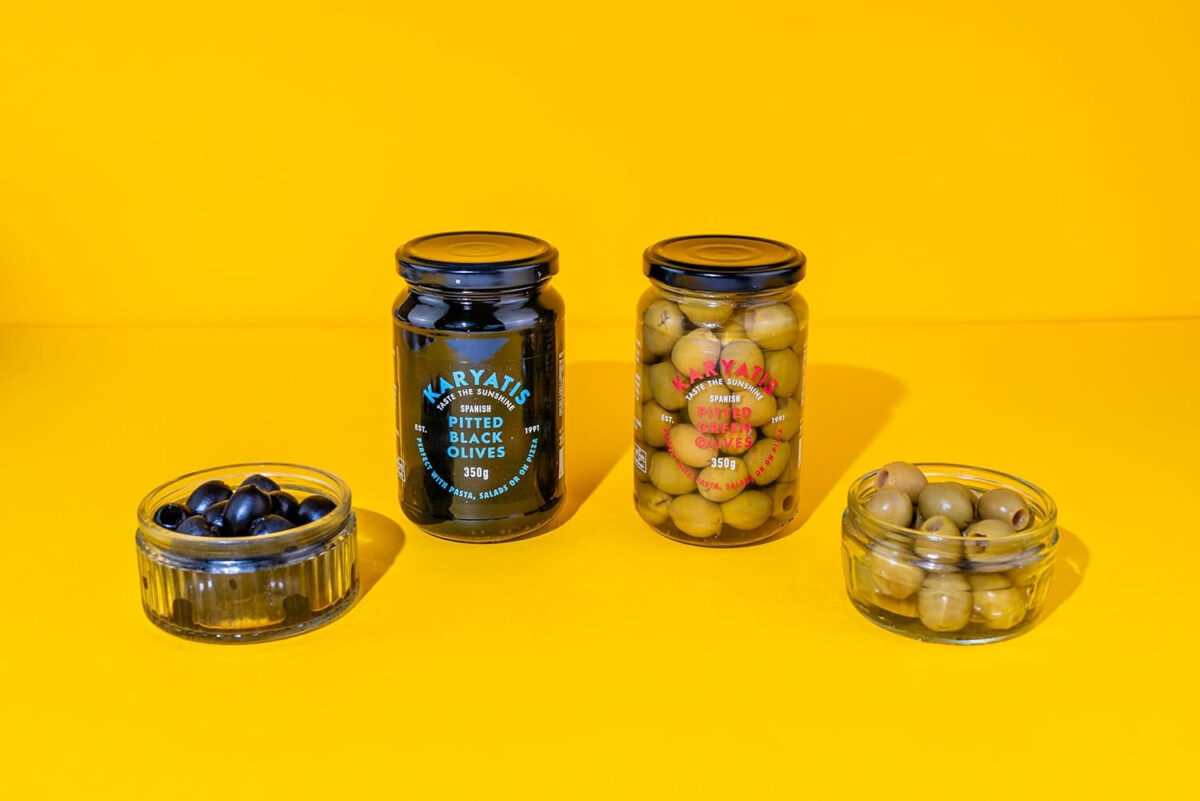 Karyatis Spanish Black Pitted Olives, Glass Jar, 350 G , Pack of 1