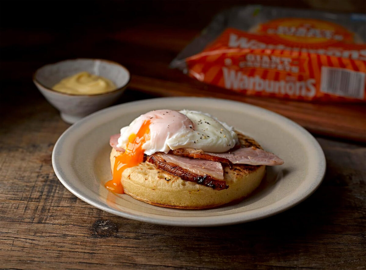 Warburtons Giant Crumpets, Pack of 3
