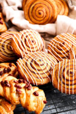 Schulstad Bake at Home Cinnamon Swirls, 4 X 86 G (Frozen)