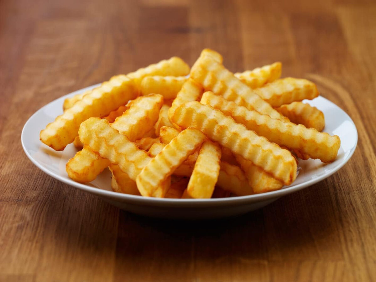 Mccain Home Chips Crinkle Cut, 1.6Kg (Frozen)